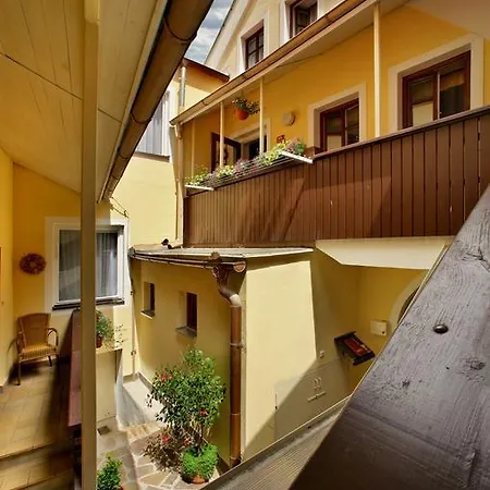 Pohadka 3*